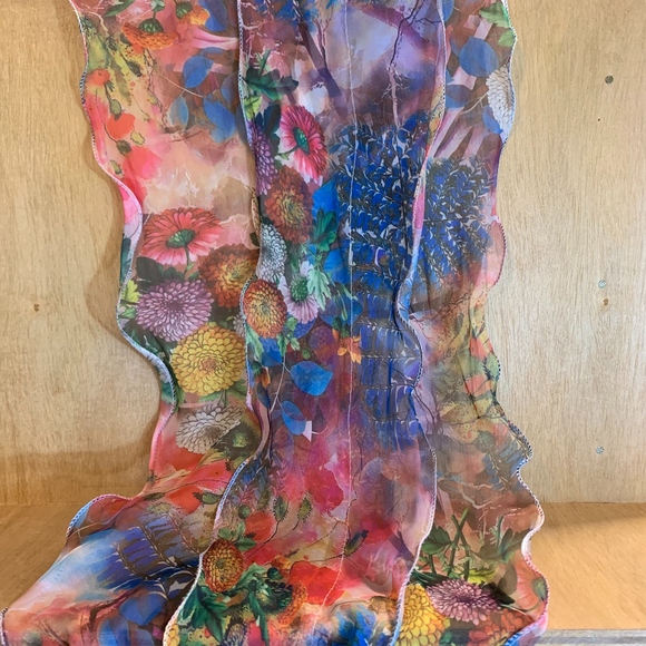 Silky Floral Scarf Double Layer - Picture 3 of 3